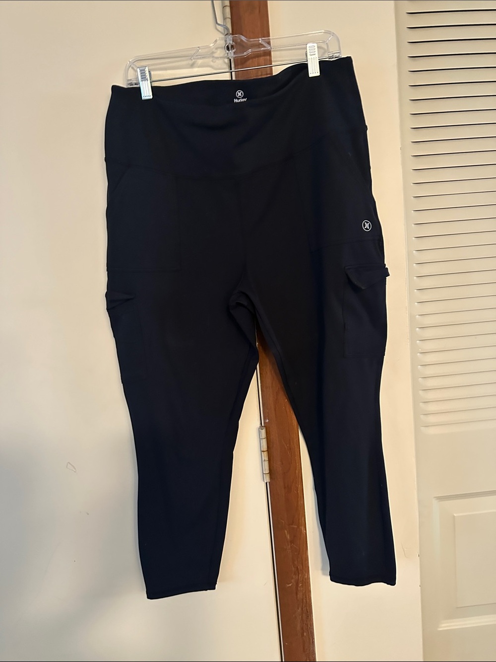 Hurley Black High-Waist Cargo Leggings